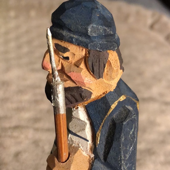 Vintage Sailor Hand Carved/Painted Wood Carving Excellent Condition - Picture 7 of 11